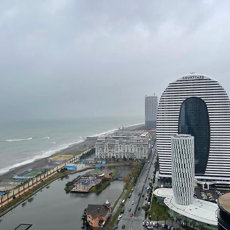 Orbi City Luxury Suite Batumi Esterno foto