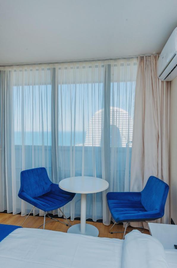 Orbi City Luxury Suite Batumi Esterno foto