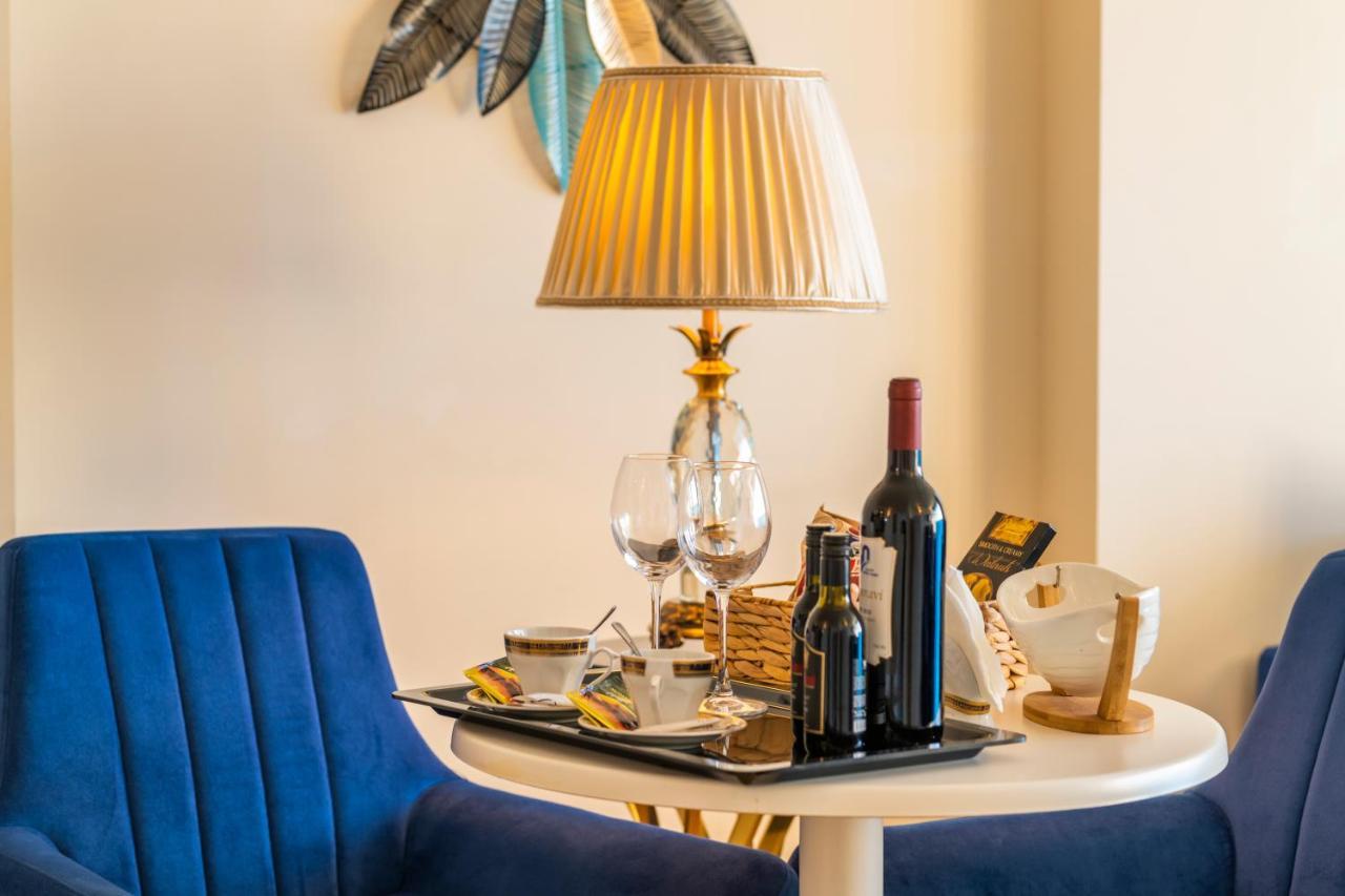 Orbi City Luxury Suite Batumi Esterno foto