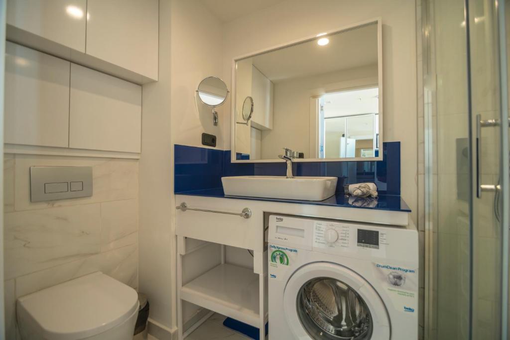 Orbi City Luxury Suite Batumi Esterno foto