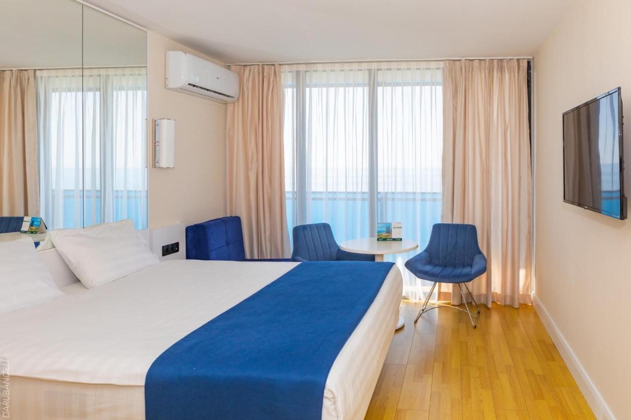 Orbi City Luxury Suite Batumi Esterno foto