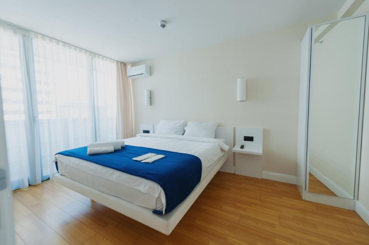 Orbi City Luxury Suite Batumi Esterno foto