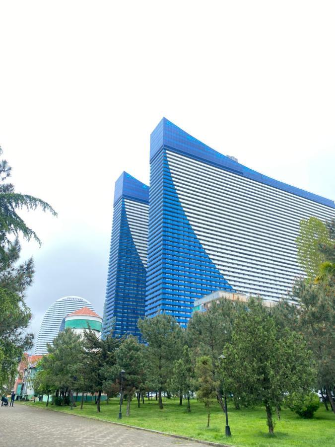 Orbi City Luxury Suite Batumi Esterno foto