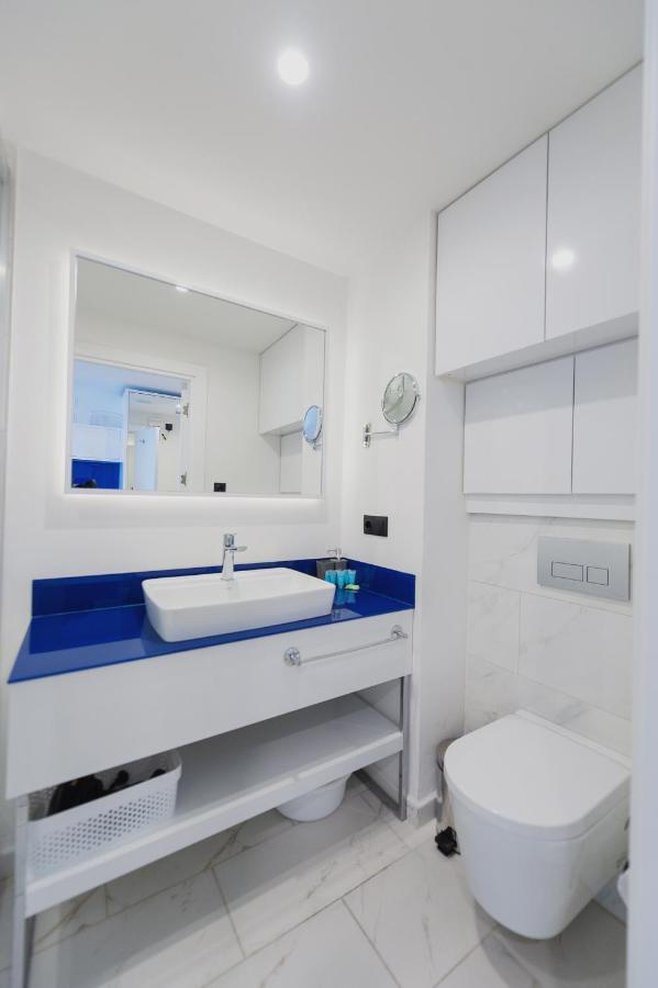 Orbi City Luxury Suite Batumi Esterno foto