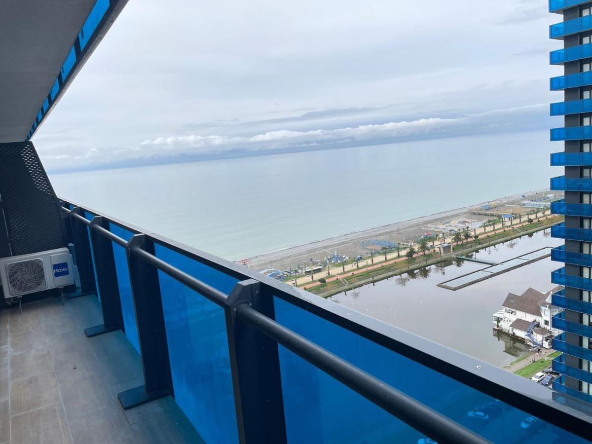 Orbi City Luxury Suite Batumi Esterno foto